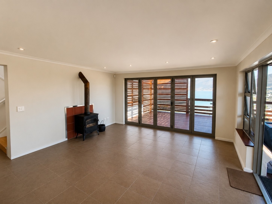 4 Bedroom Property for Sale in Glen Ridge Western Cape